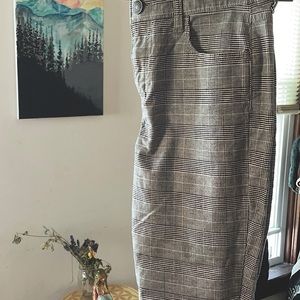 A&E Women’s High Waisted Plaid Super Stretch Jegging Pant